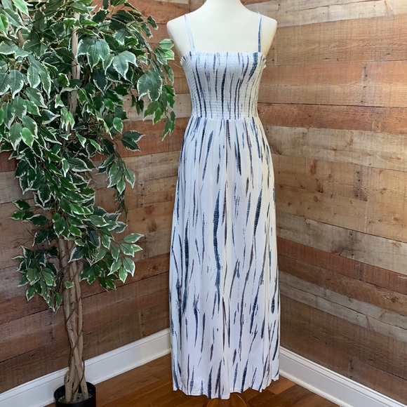 Soft Surroundings Dresses & Skirts - SOFT SURROUNDINGS Smocked Halter Maxi Dress